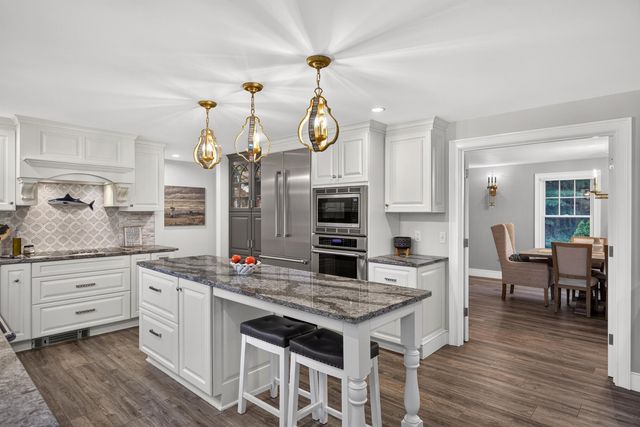 11 Long Hill Drive, East Sandwich, MA 02537