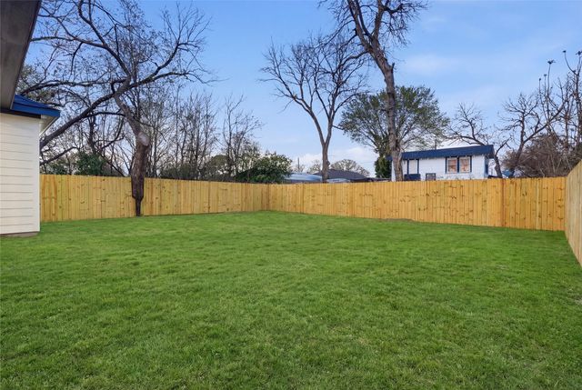 4618 Spring Garden Street, Dallas, TX 75215