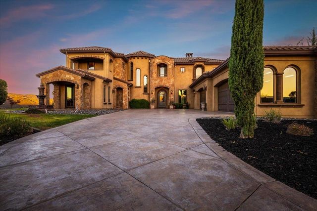 137 Opus One Ct, El Dorado Hills, CA 95762