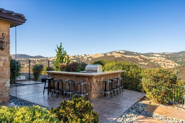 137 Opus One Ct, El Dorado Hills, CA 95762