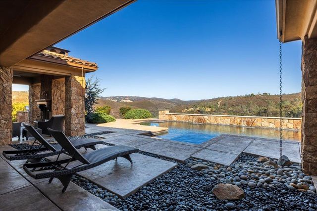 137 Opus One Ct, El Dorado Hills, CA 95762
