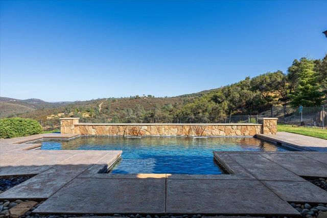 137 Opus One Ct, El Dorado Hills, CA 95762