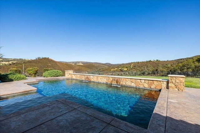 137 Opus One Ct, El Dorado Hills, CA 95762