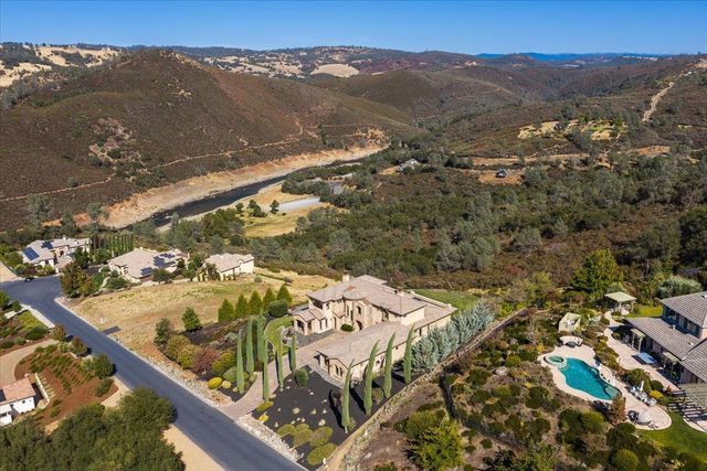 137 Opus One Ct, El Dorado Hills, CA 95762