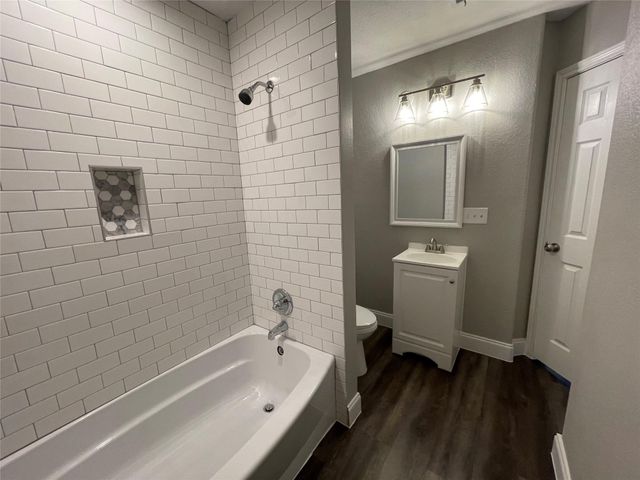 2004 Maple ST, Georgetown, TX 78626