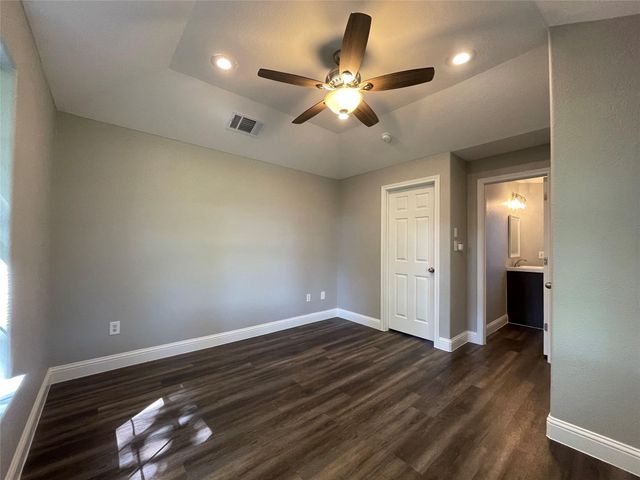 2004 Maple ST, Georgetown, TX 78626