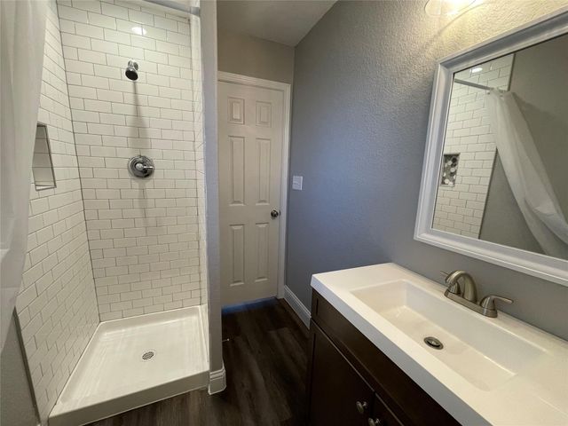 2004 Maple ST, Georgetown, TX 78626