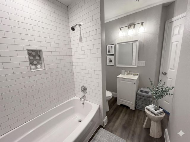 2004 Maple ST, Georgetown, TX 78626