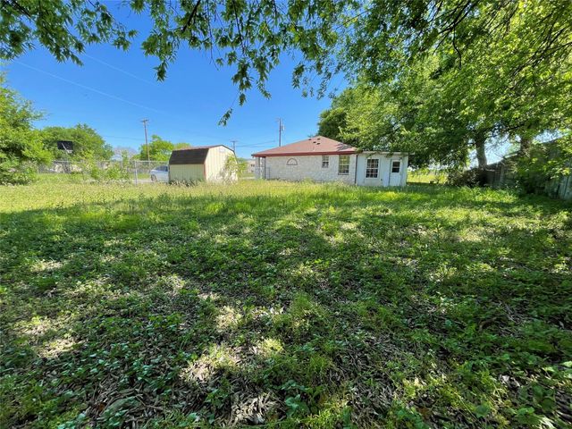 2004 Maple ST, Georgetown, TX 78626