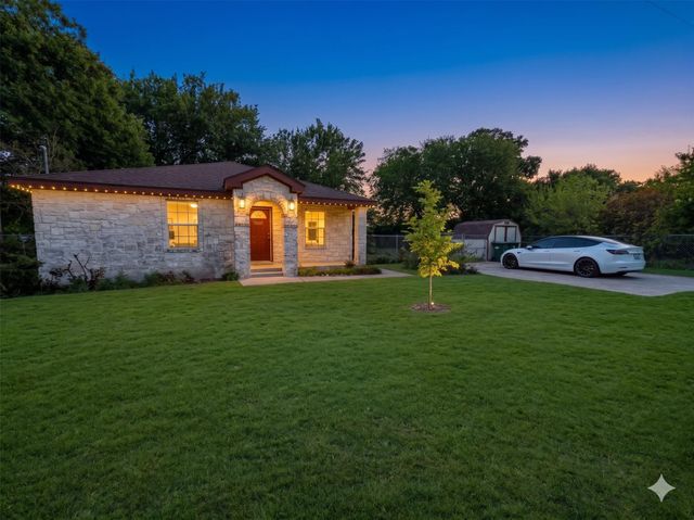 2004 Maple ST, Georgetown, TX 78626