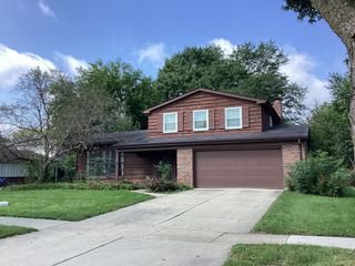 928 N Rohlwing Road, Palatine, IL 60074