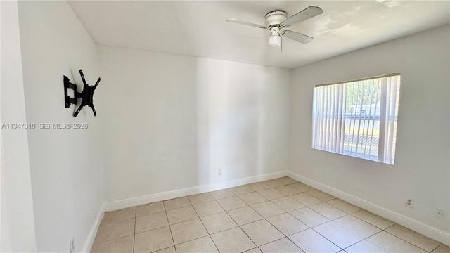 2099 NW 26th Ave 1E, Fort Lauderdale, FL 33311