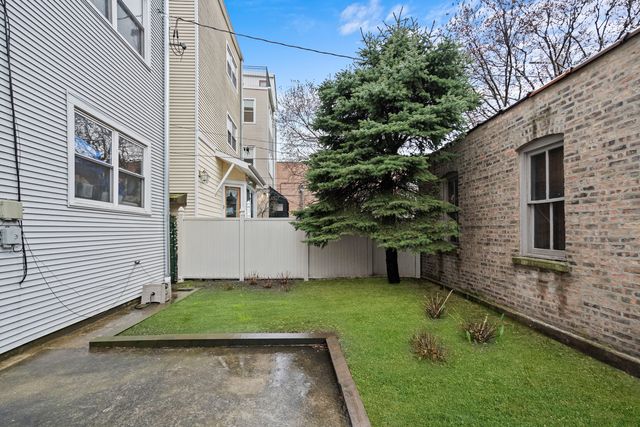 1336 W Cornelia Avenue 2, Chicago, IL 60657
