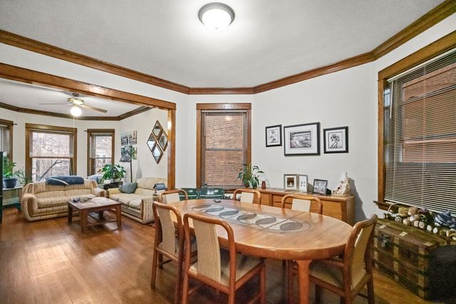 1336 W Cornelia Avenue 2, Chicago, IL 60657