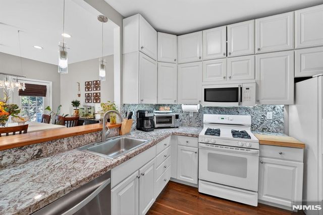 215 Barringer Drive 2088, Nutley, NJ 07110