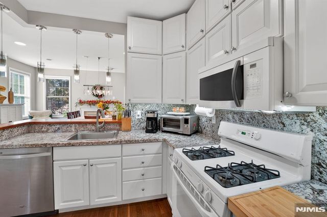 215 Barringer Drive 2088, Nutley, NJ 07110