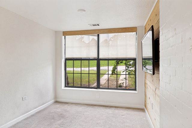 7011 Hammond Avenue, Dallas, TX 75223