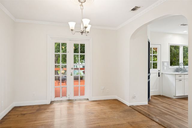 7011 Hammond Avenue, Dallas, TX 75223