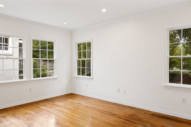 7011 Hammond Avenue, Dallas, TX 75223