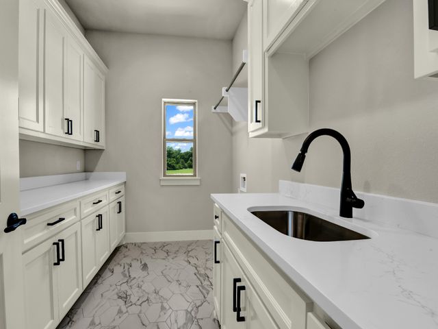 124 Desperado Way, Weatherford, TX 76088