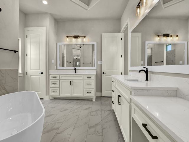 124 Desperado Way, Weatherford, TX 76088