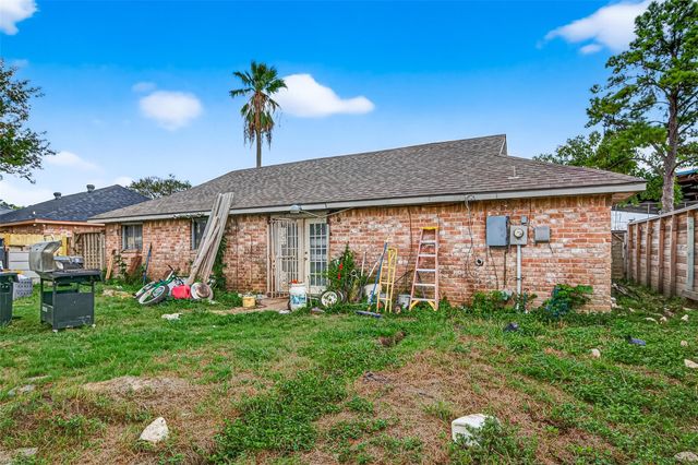 5006 Ridge Creek Circle, Houston, TX 77053