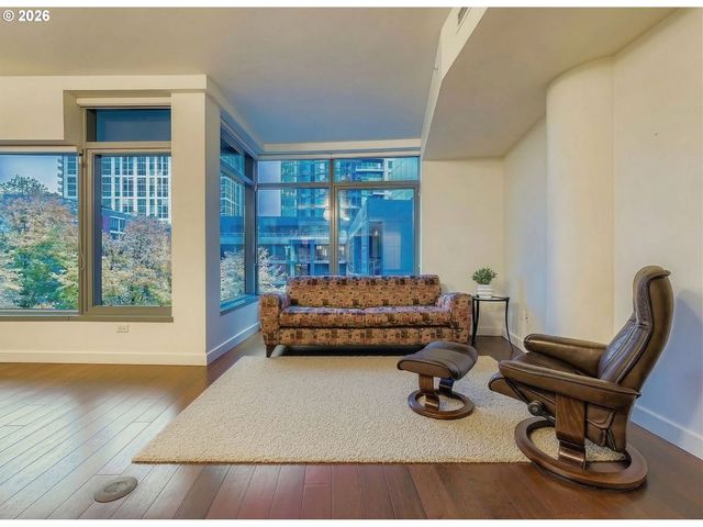 3601 S RIVER Pkwy 429, Portland, OR 97239