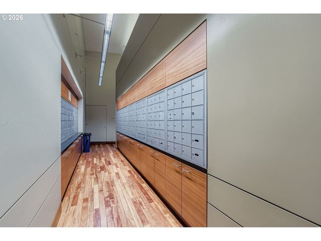 3601 S RIVER Pkwy 429, Portland, OR 97239