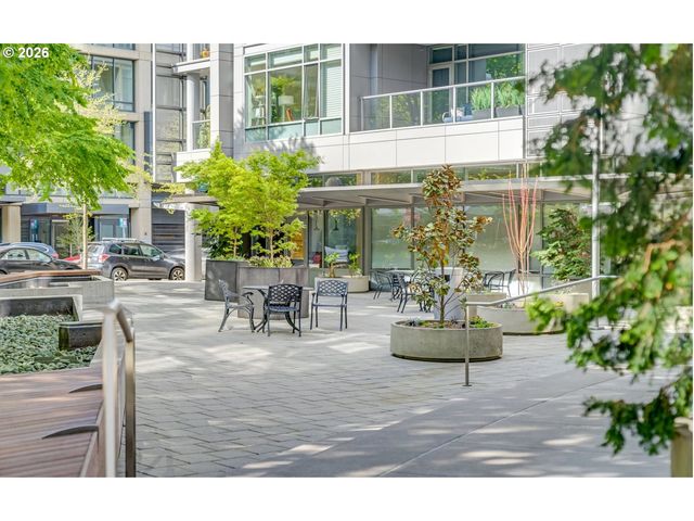 3601 S RIVER Pkwy 429, Portland, OR 97239