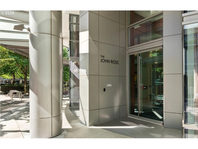 3601 S RIVER Pkwy 429, Portland, OR 97239