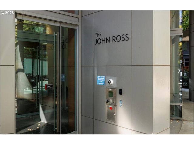 3601 S RIVER Pkwy 429, Portland, OR 97239