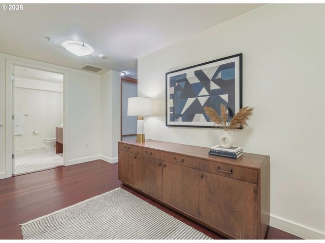 3601 S RIVER Pkwy 429, Portland, OR 97239