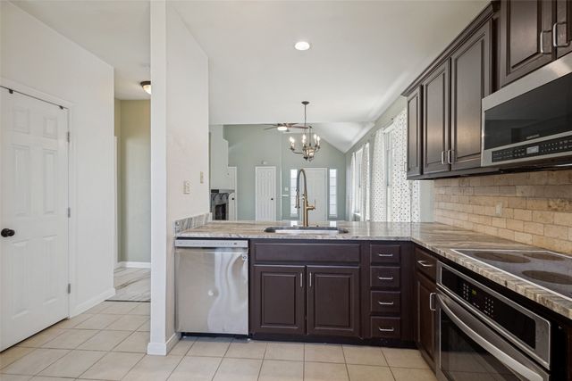 1383 Mimosa Lane, Lewisville, TX 75077