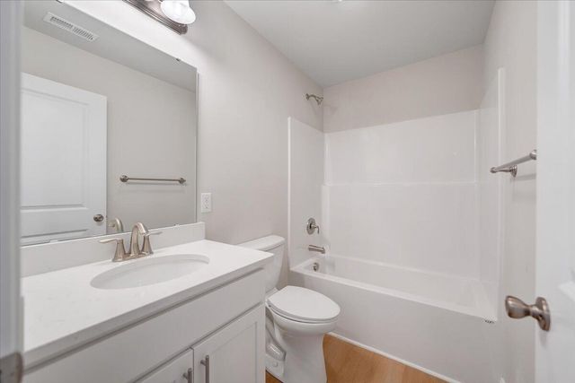 2828 Russlen DR, Salem, VA 24153