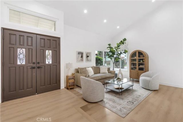 20657 Septo, Chatsworth, CA 91311