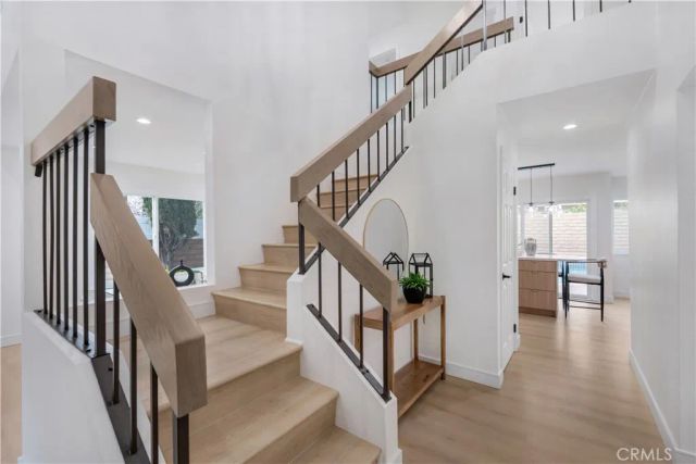 20657 Septo, Chatsworth, CA 91311