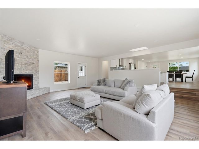 405 Elliott St, Longmont, CO 80504