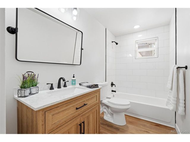 405 Elliott St, Longmont, CO 80504