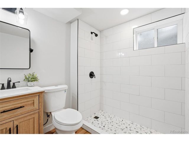 405 Elliott St, Longmont, CO 80504