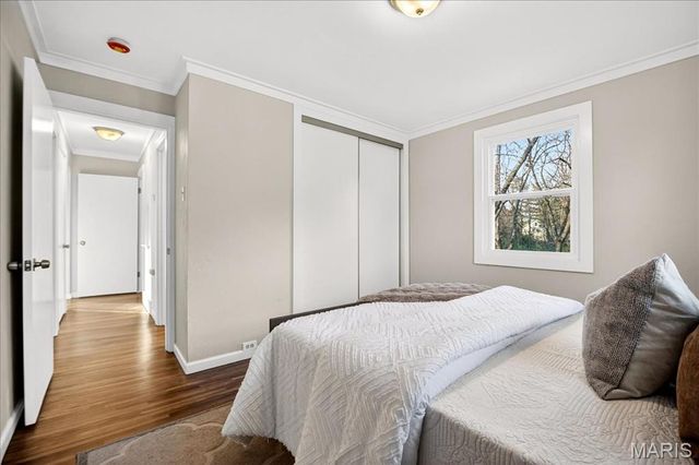 10471 Canter Way, Overland, MO 63114