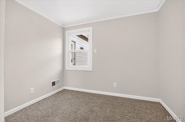 10471 Canter Way, Overland, MO 63114