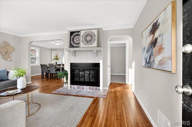 10471 Canter Way, Overland, MO 63114