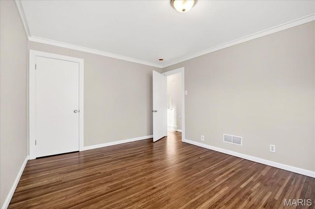 10471 Canter Way, Overland, MO 63114