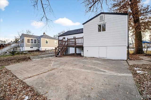 10471 Canter Way, Overland, MO 63114