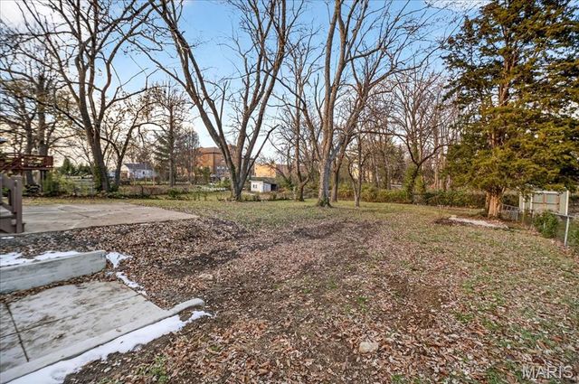 10471 Canter Way, Overland, MO 63114