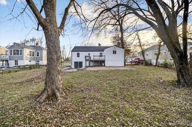 10471 Canter Way, Overland, MO 63114