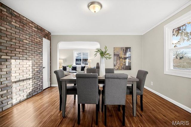 10471 Canter Way, Overland, MO 63114