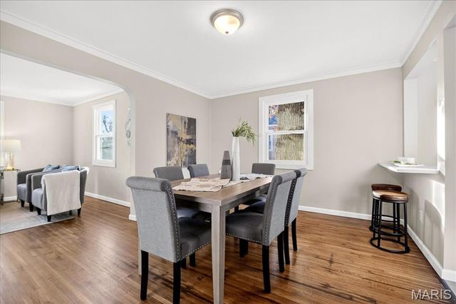 10471 Canter Way, Overland, MO 63114