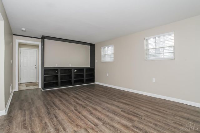 8724 Meadow Drive, Deerfield Twp., OH 45040