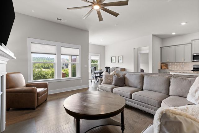 10784 Prairie Lake Drive, Apison, TN 37302